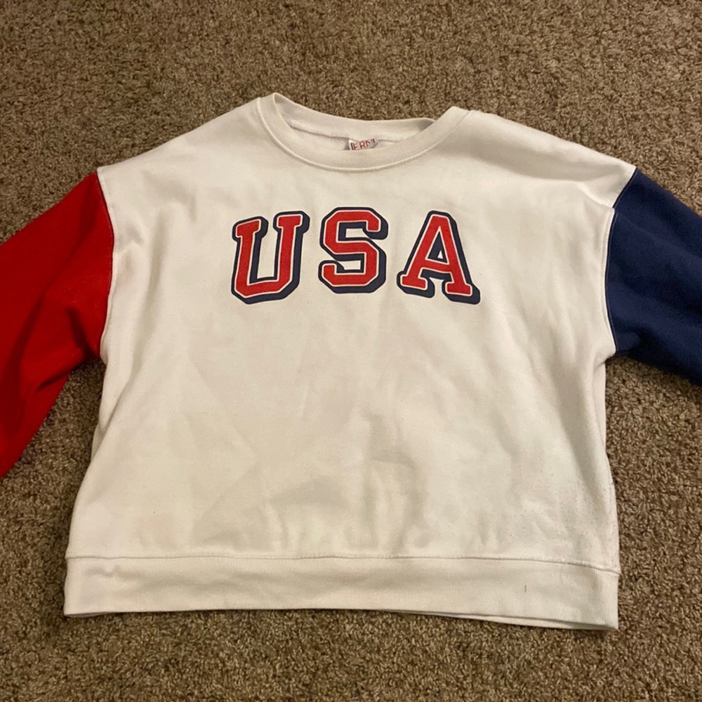 USA sweater 🇺🇸 Worn once ❤️